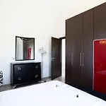 Villa Manouel