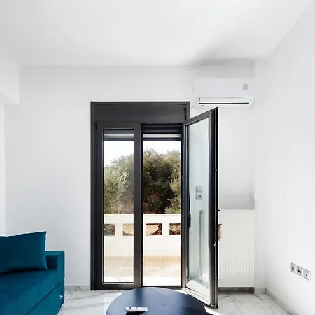 Manouel Rethymno (Crete)
